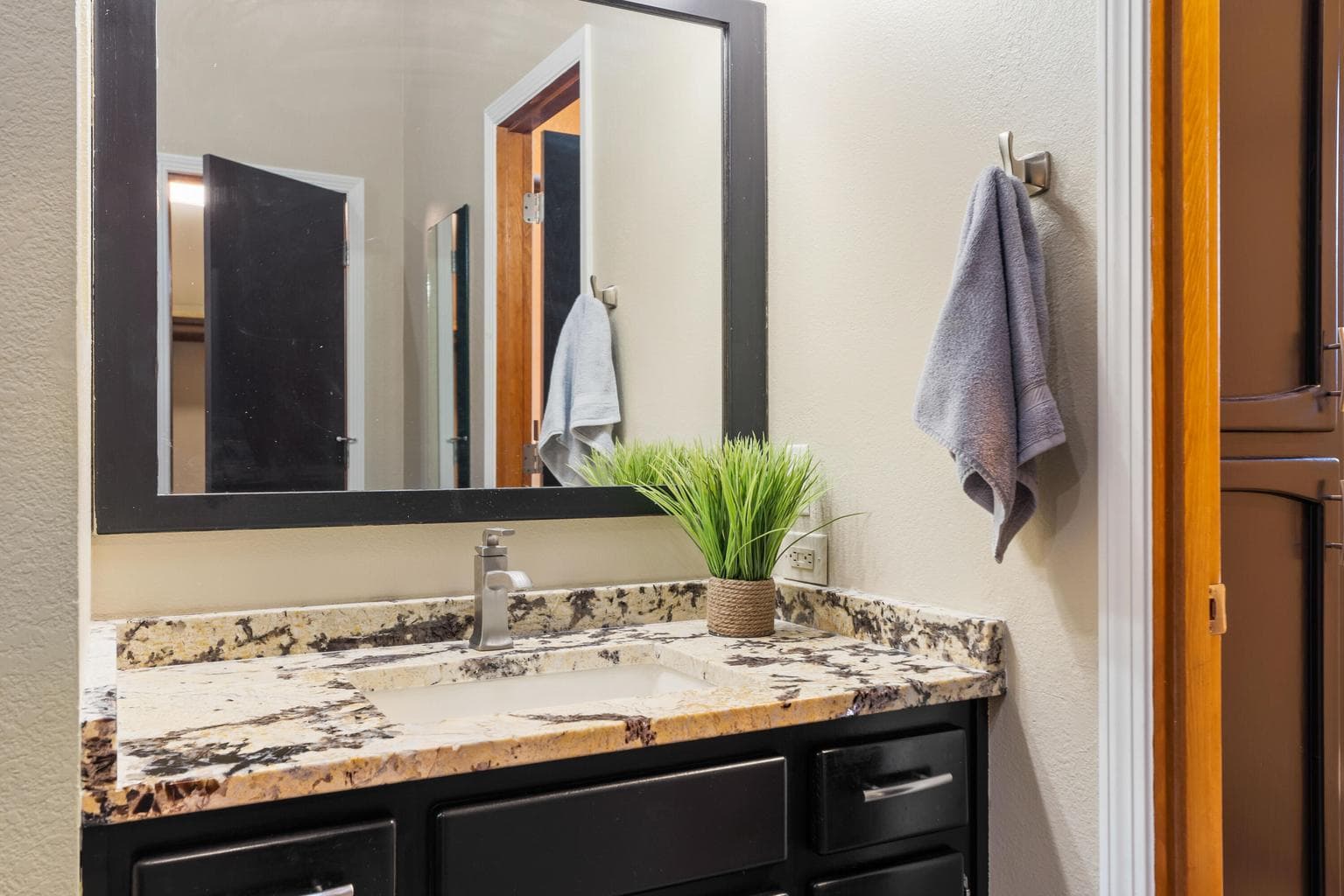 Photo of 58032 Cypress Lane 15 of 31