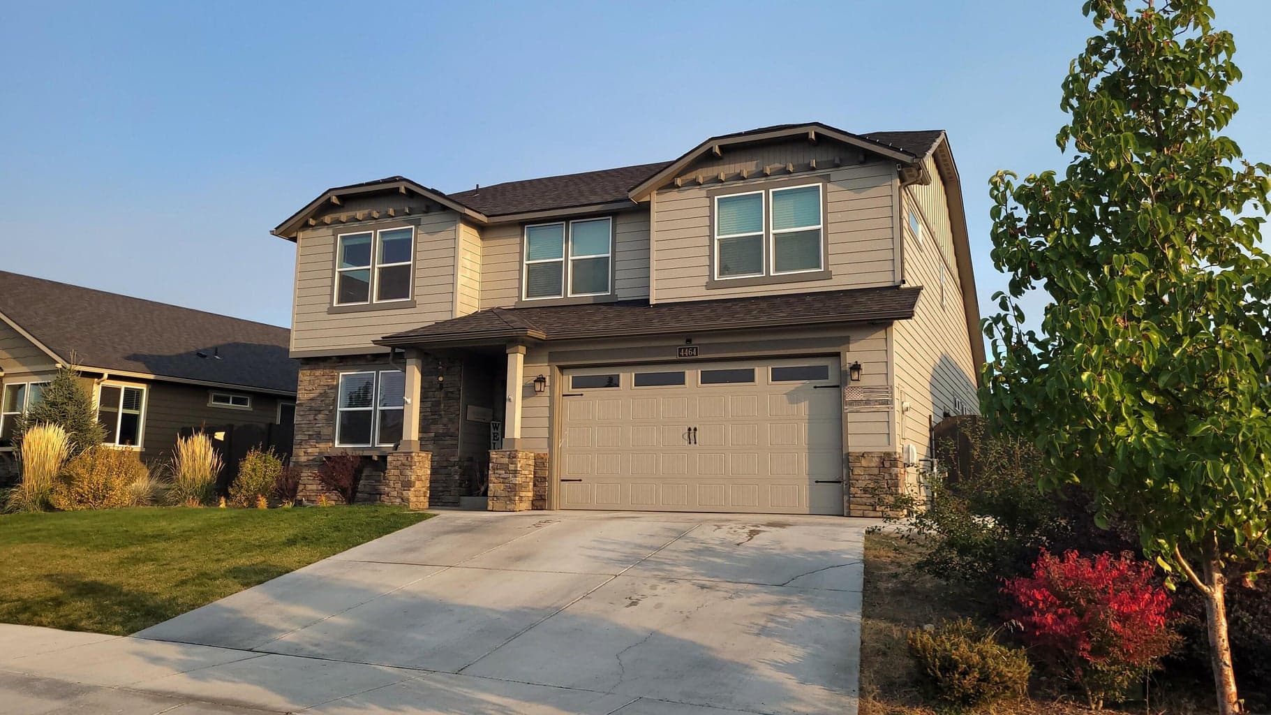 Photo of 4464 SW Salmon Place 43 of 43