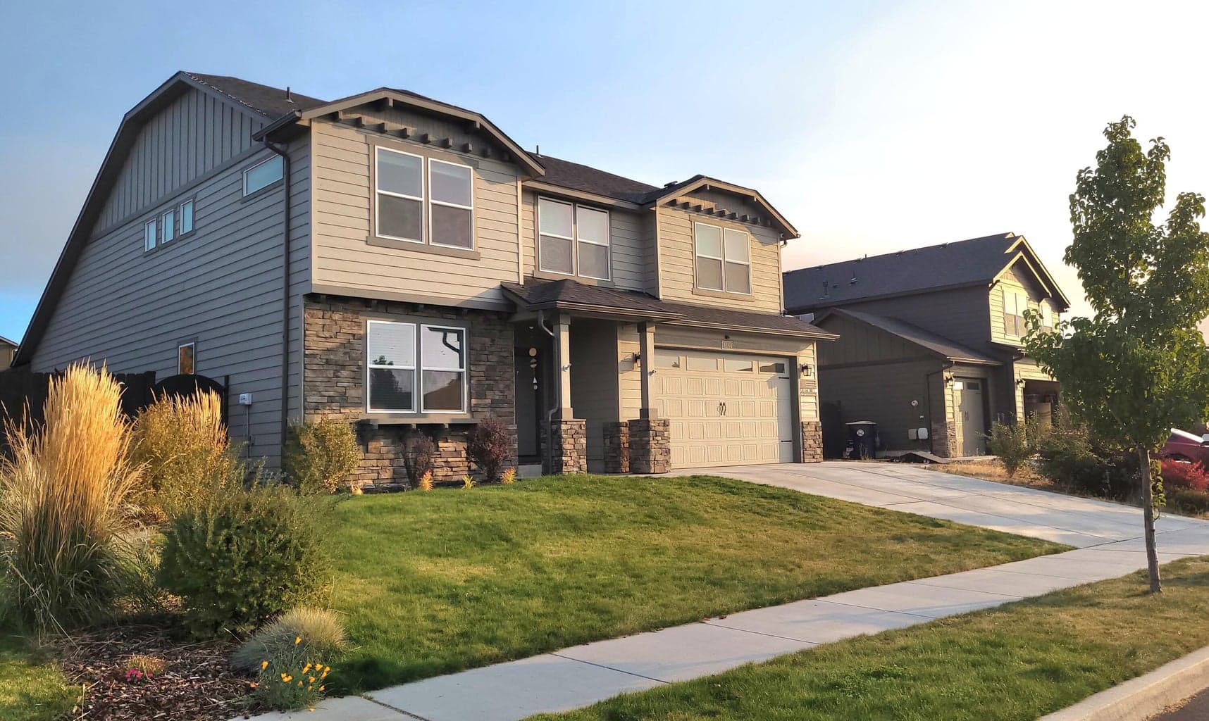 Photo of 4464 SW Salmon Place 41 of 43