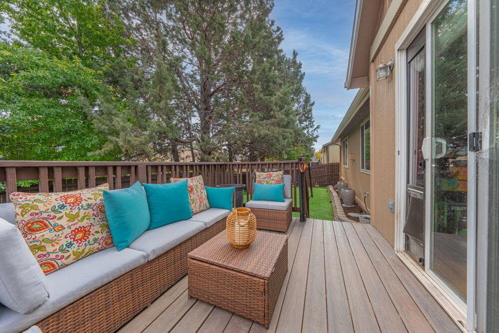 Photo of 308 NW Antler Loop 24 of 29