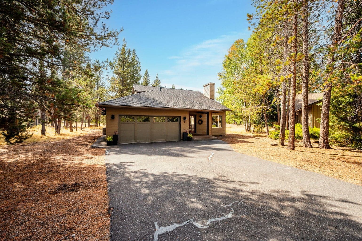 Photo of 57331 Mountain View Lane 2 of 58