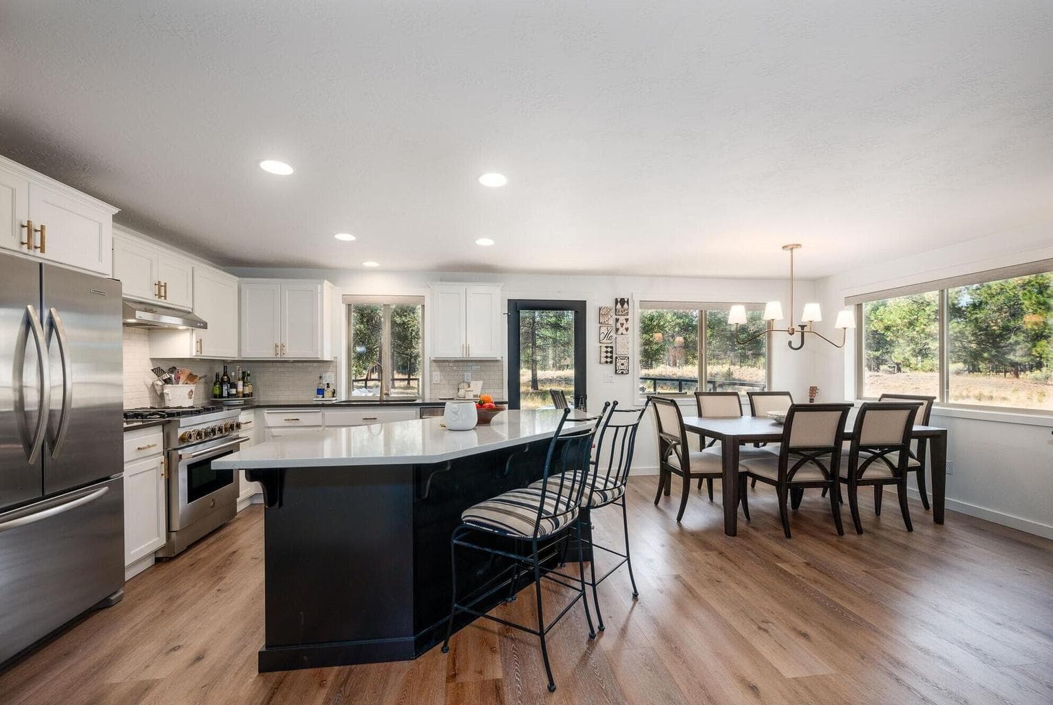 Photo of 57331 Mountain View Lane 12 of 58
