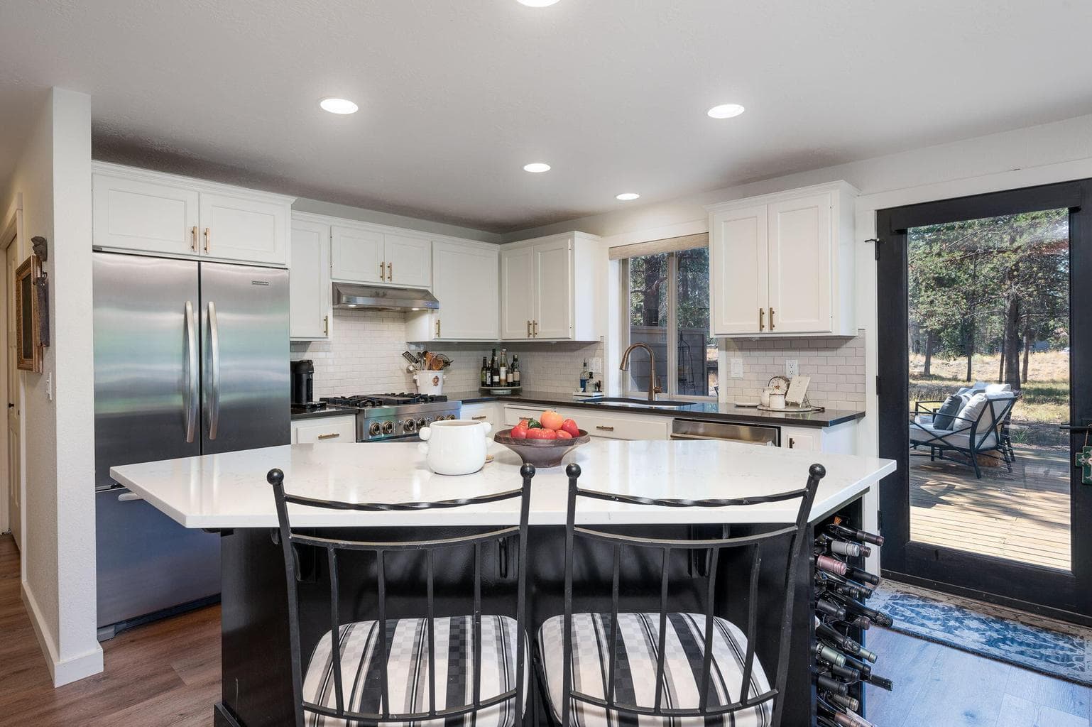 Photo of 57331 Mountain View Lane 15 of 58