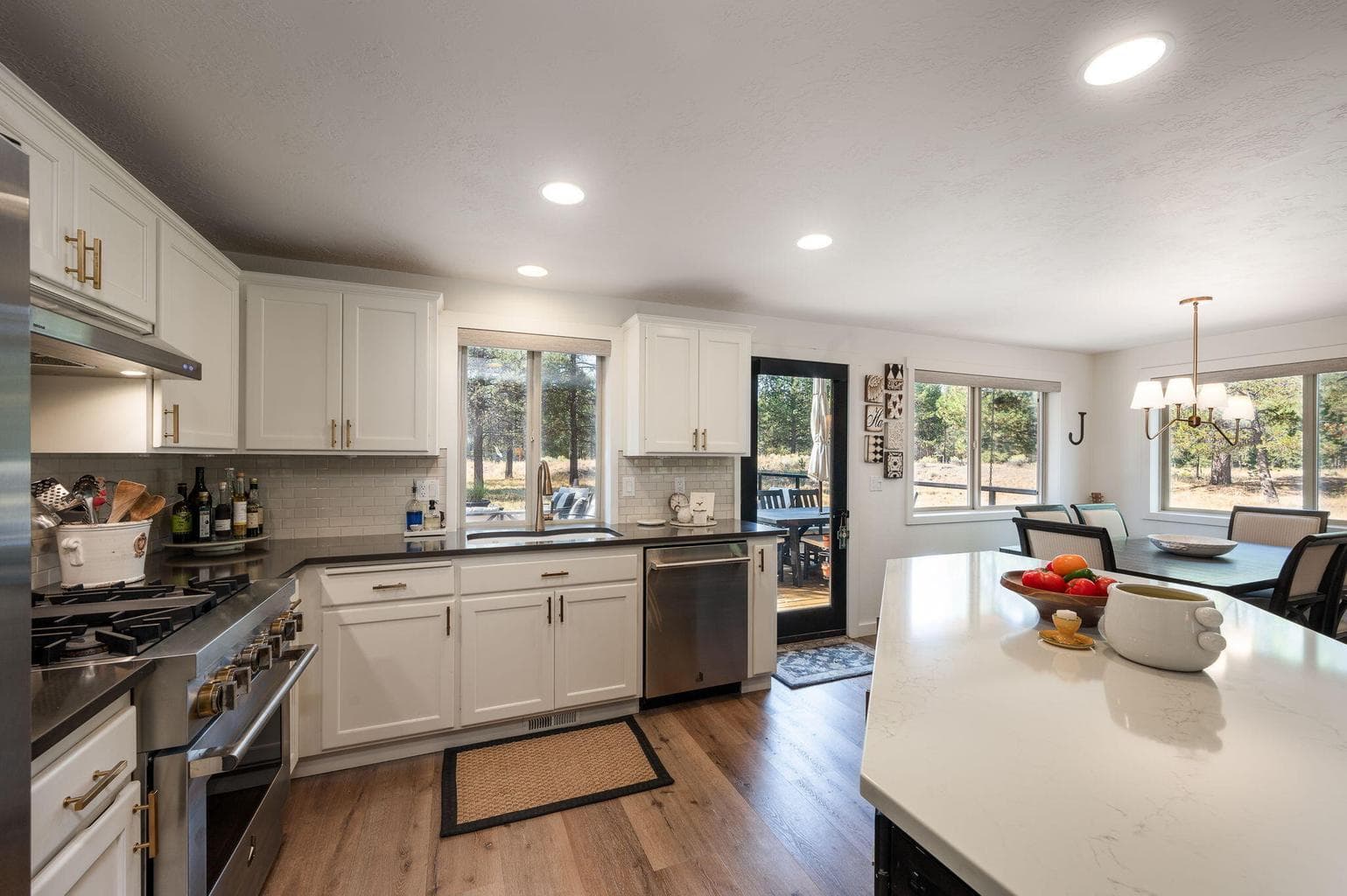 Photo of 57331 Mountain View Lane 17 of 58