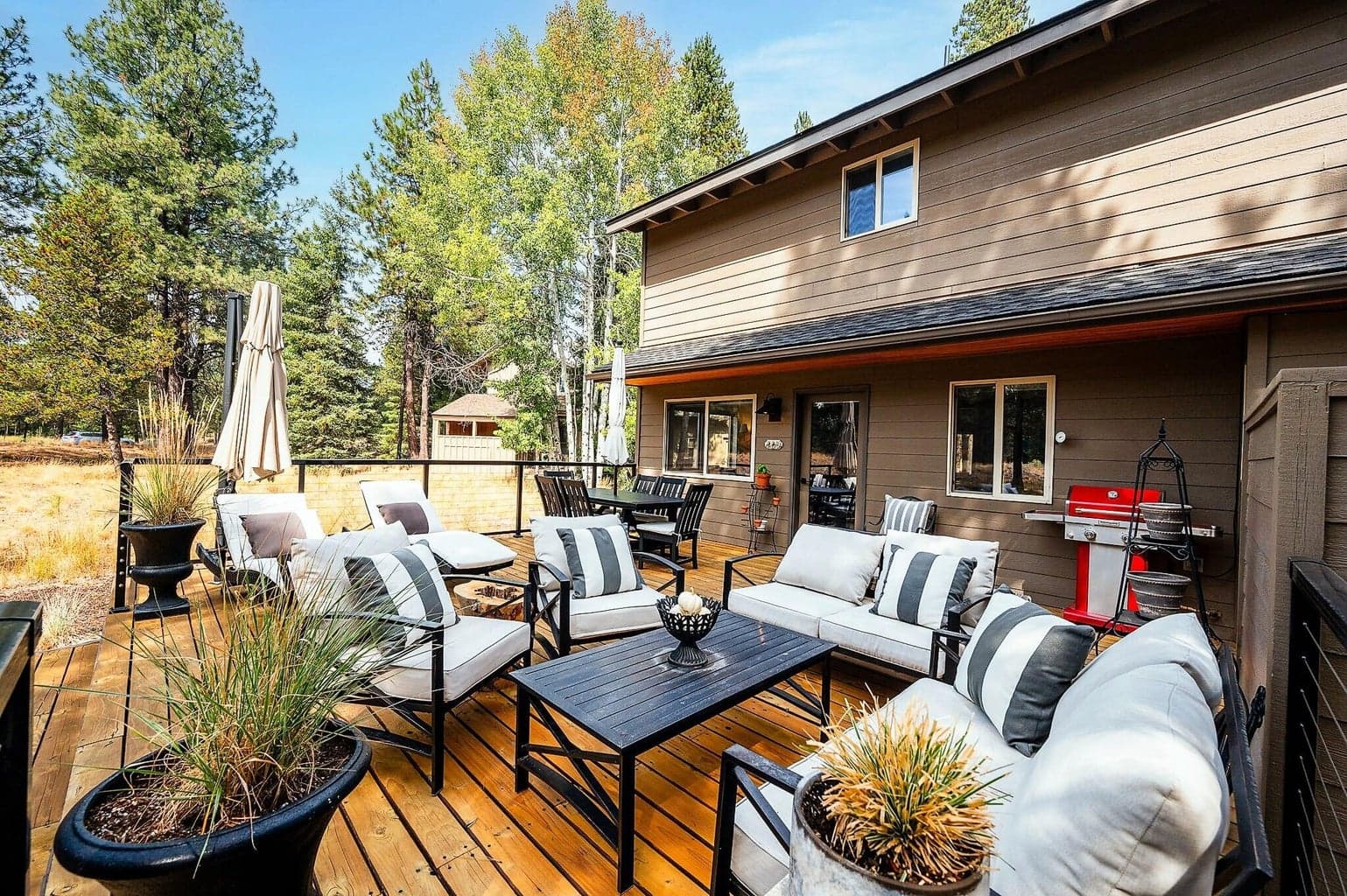 Photo of 57331 Mountain View Lane 43 of 58