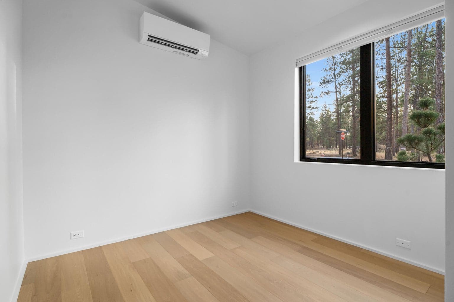 Photo of 525 N Pine Street 13 of 36
