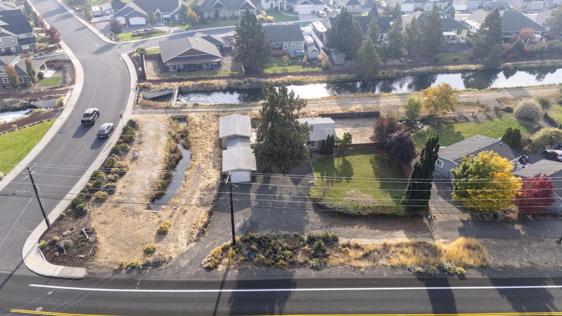 Photo of 3650 SW Canal Boulevard 29 of 35