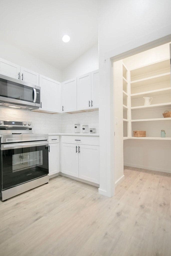 Photo of 51994 Cultus Lane 12 of 52