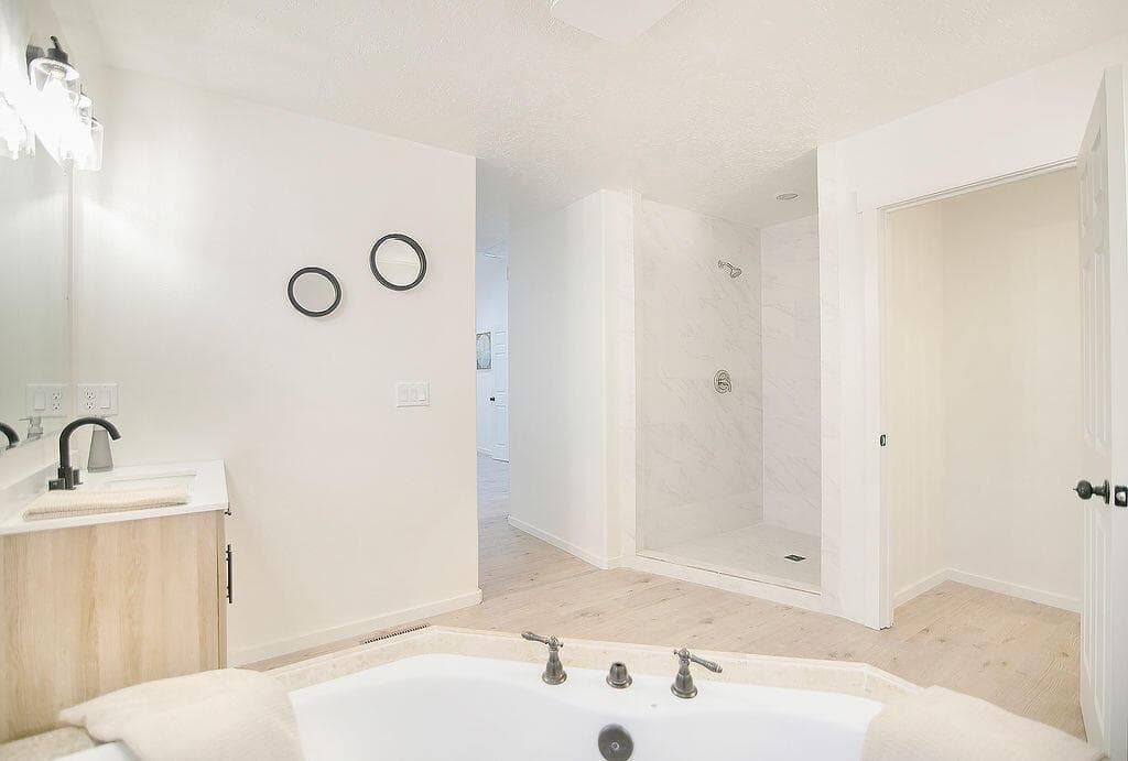 Photo of 51994 Cultus Lane 27 of 52