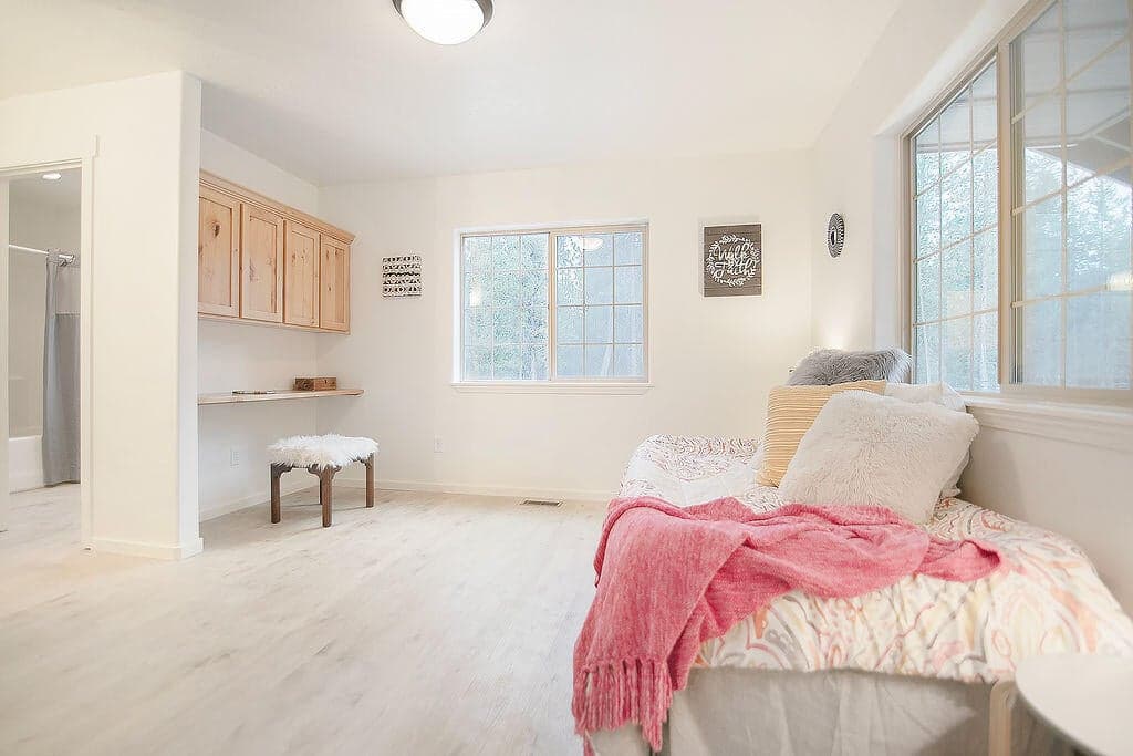 Photo of 51994 Cultus Lane 30 of 52