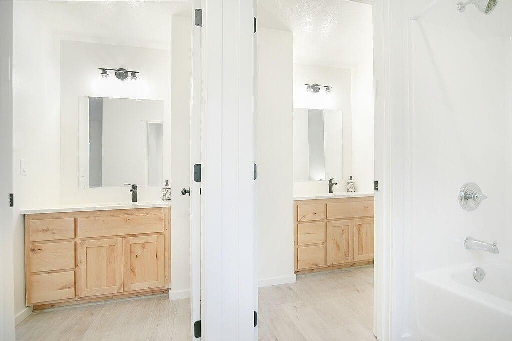 Photo of 51994 Cultus Lane 36 of 52