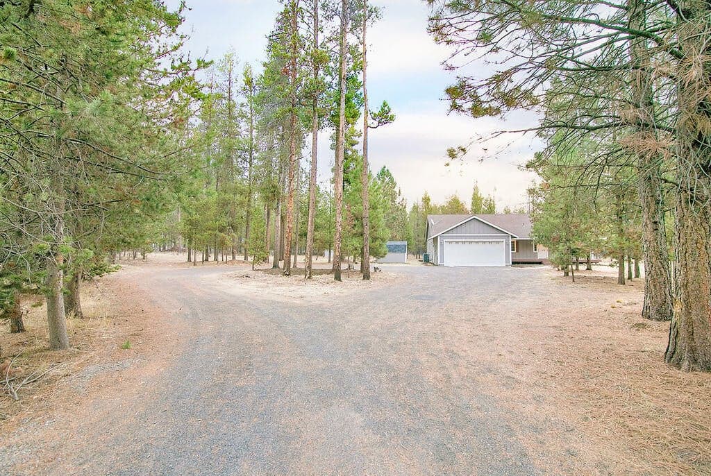 Photo of 51994 Cultus Lane 46 of 52