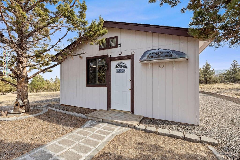 Photo of 5660 SE Jerry Drive 26 of 32