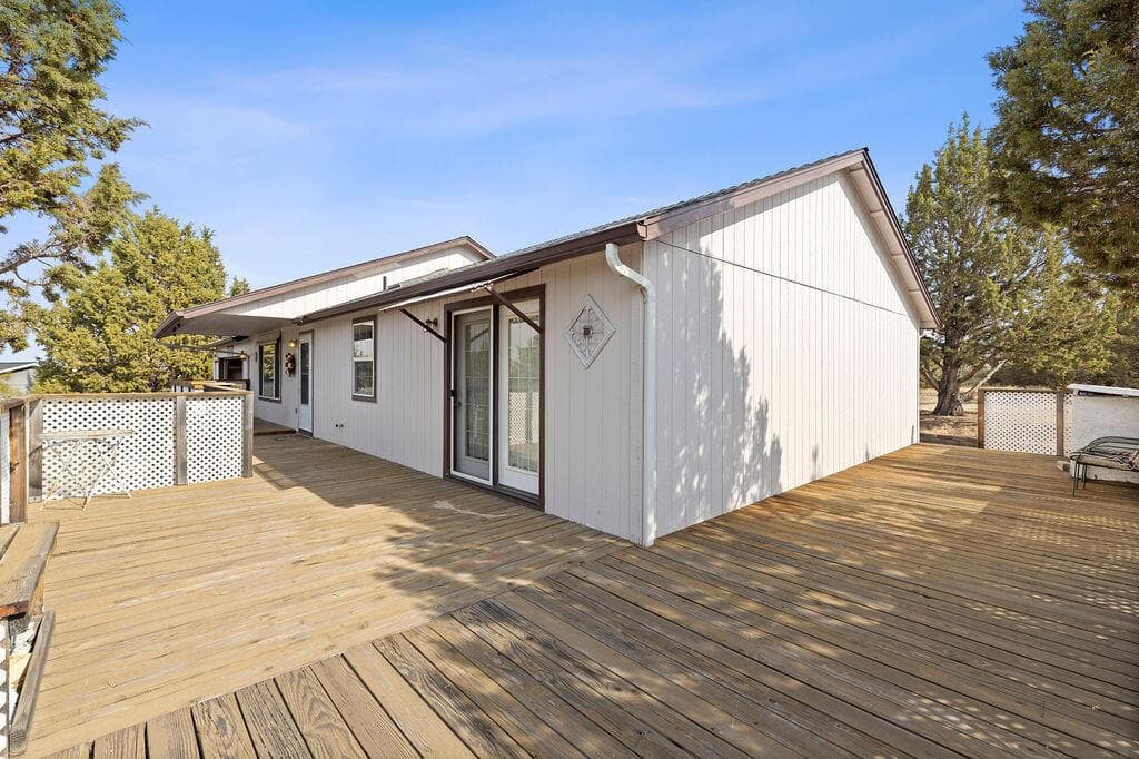 Photo of 5660 SE Jerry Drive 29 of 32