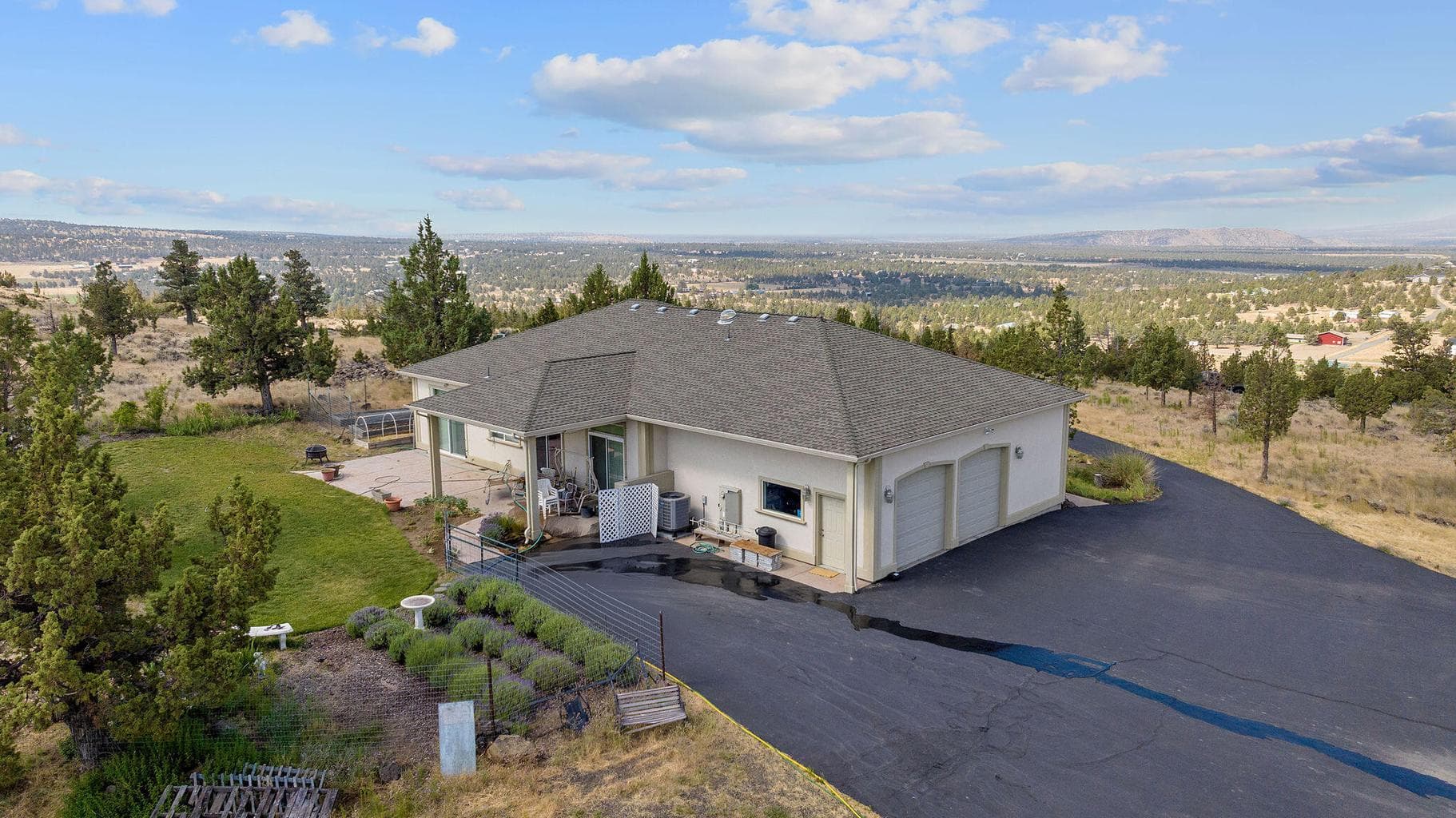 Photo of 12126 SE View Top Lane 35 of 46