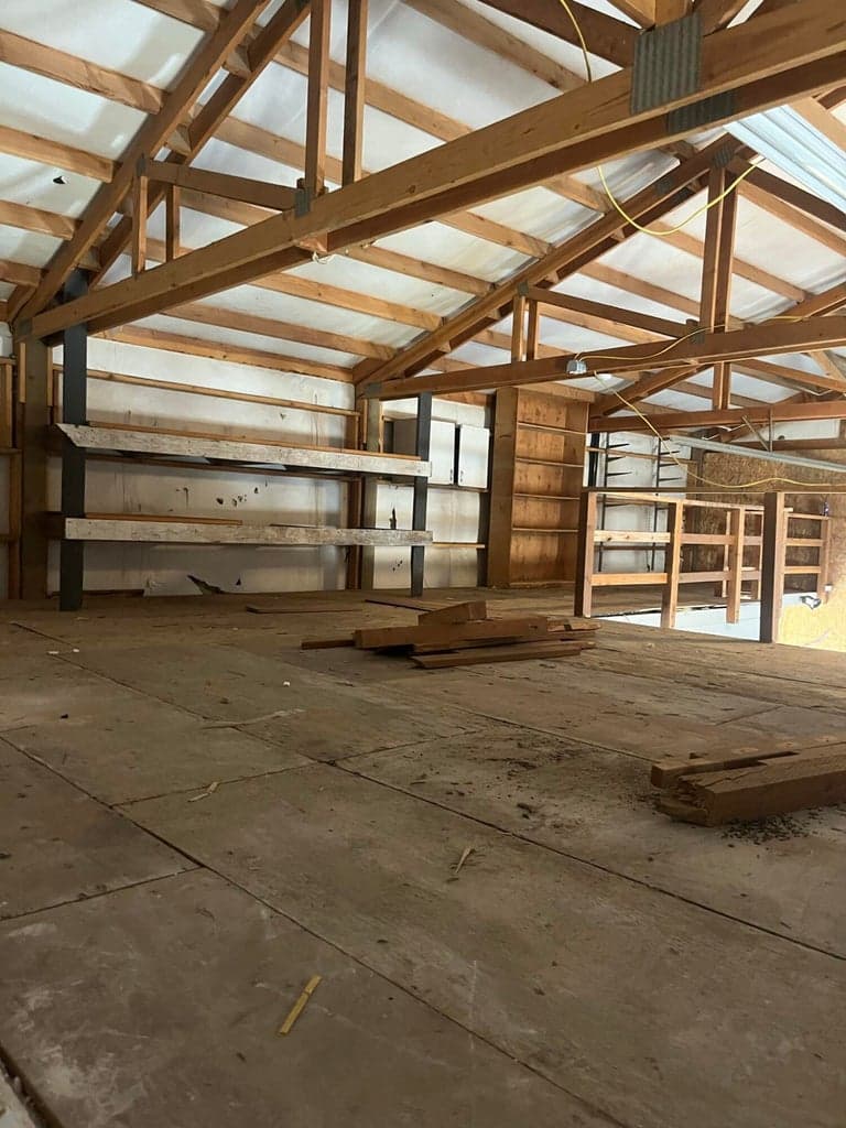 Storage space in shop