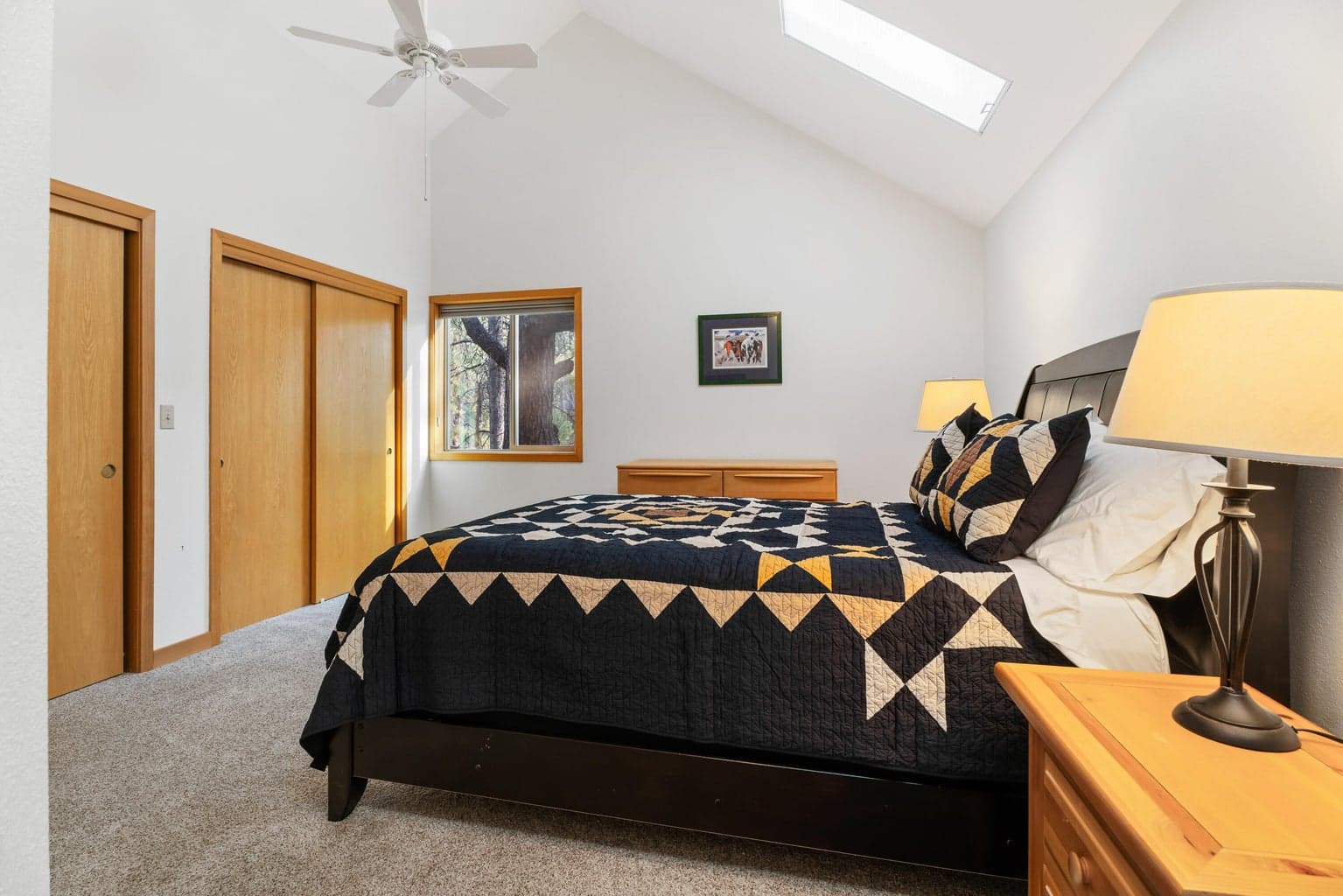 Photo of 17929 Rhododendron Lane 17 of 37