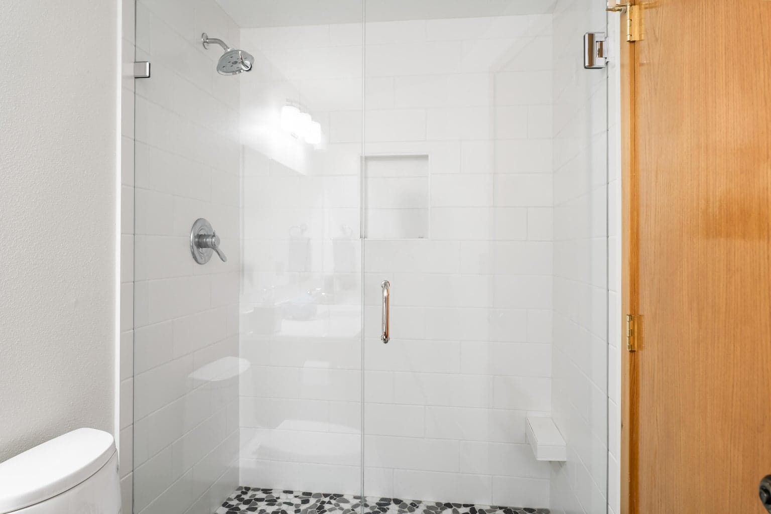 Photo of 17929 Rhododendron Lane 28 of 37