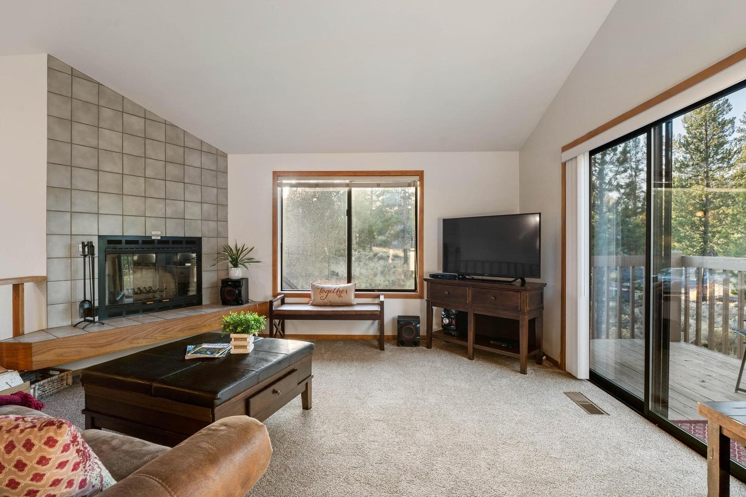 Photo of 57656 Red Alder Lane 4 of 31
