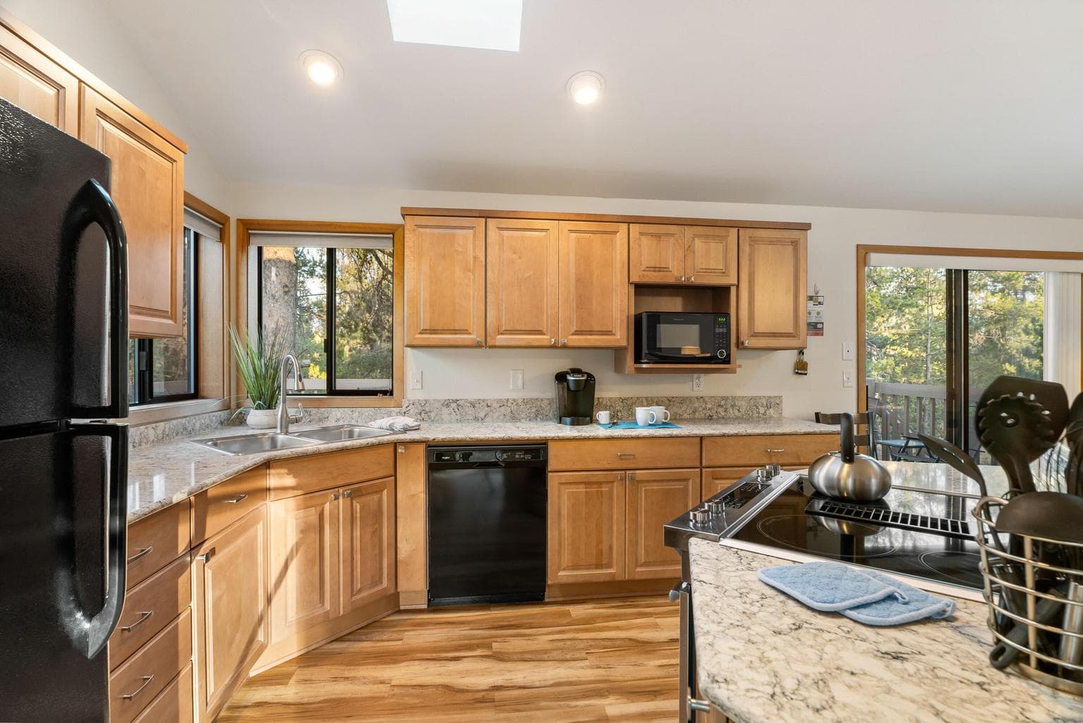 Photo of 57656 Red Alder Lane 6 of 31