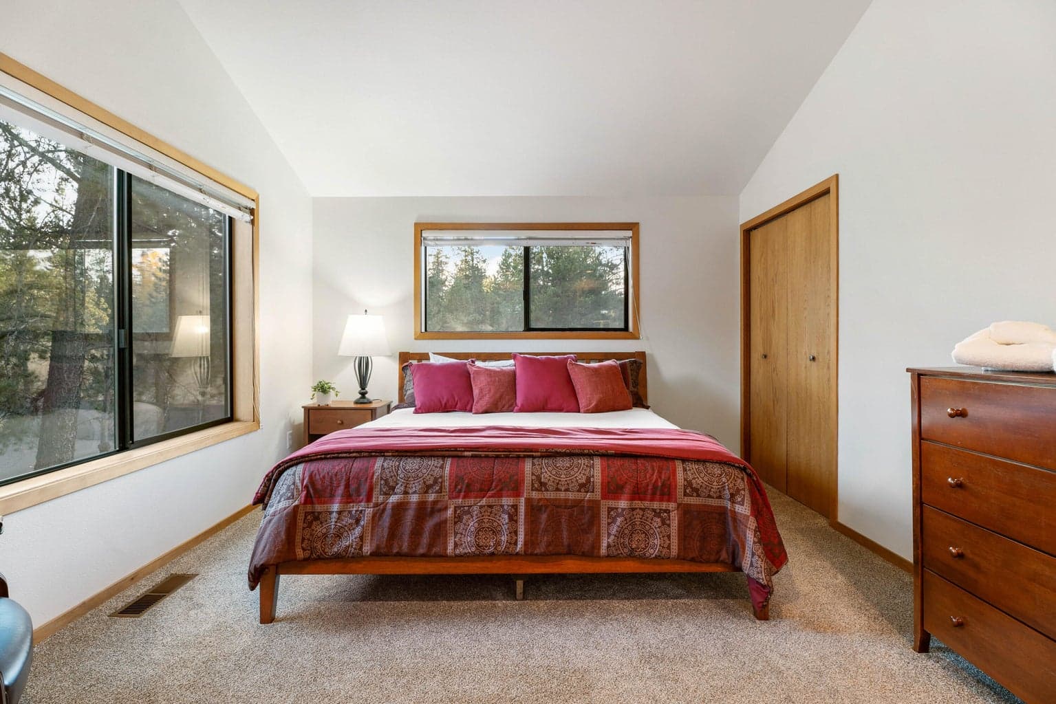 Photo of 57656 Red Alder Lane 17 of 31