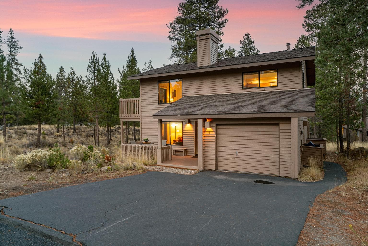 Don't miss this great Sunriver Resort Home!