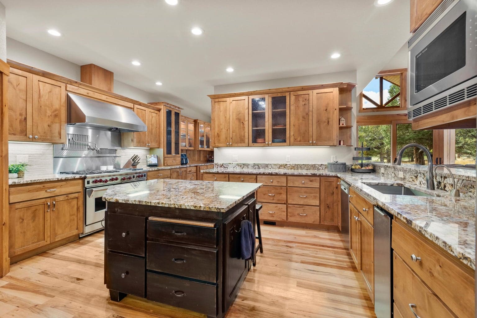 Photo of 16991 Lady Caroline Drive 10 of 62