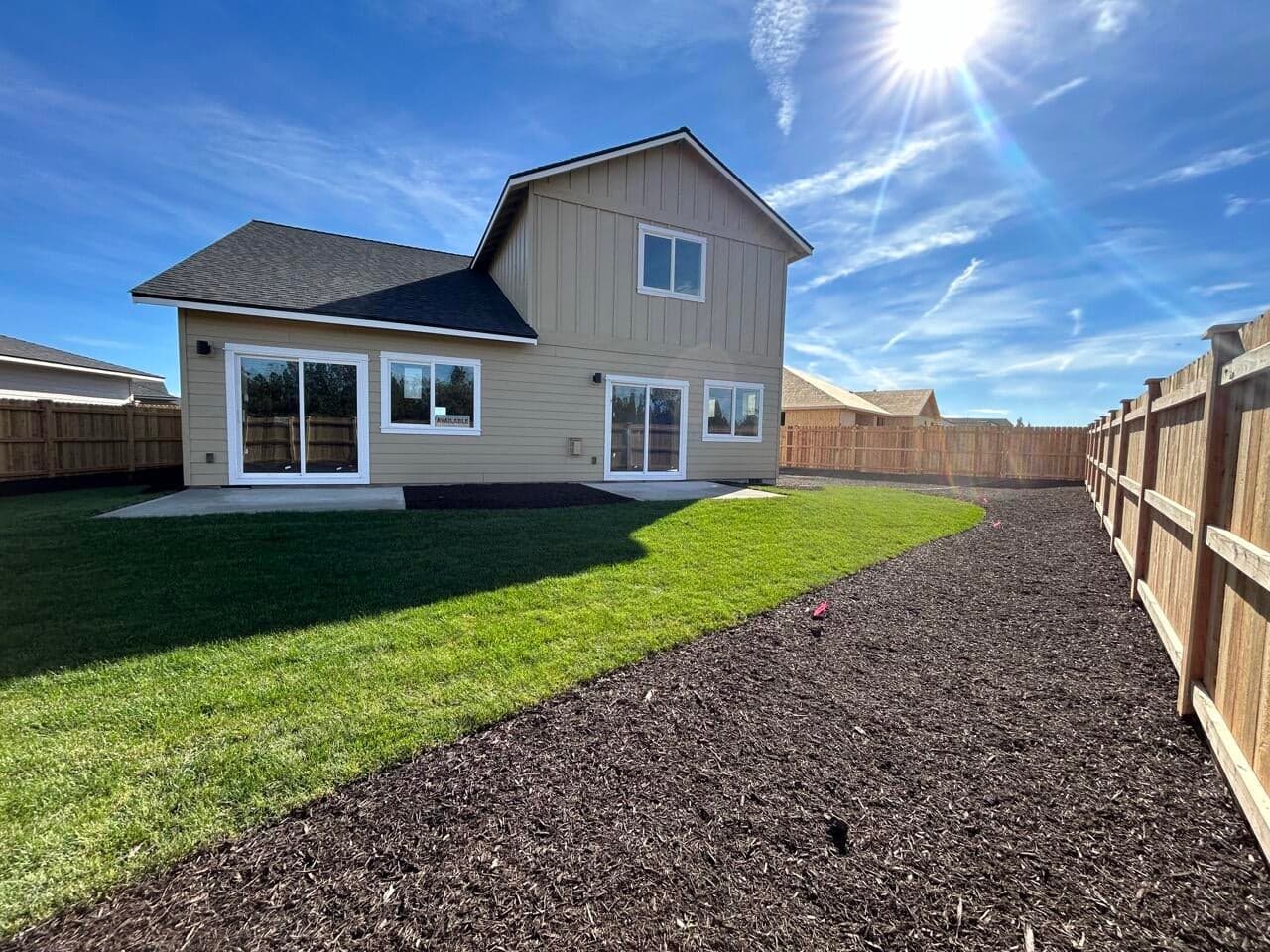 Lot 20 back of house