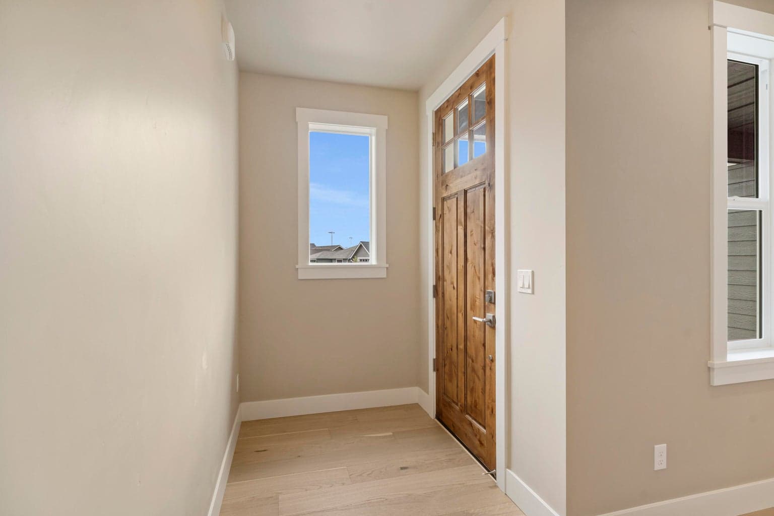 Photo of 4143 SW 39th Street 7 of 26