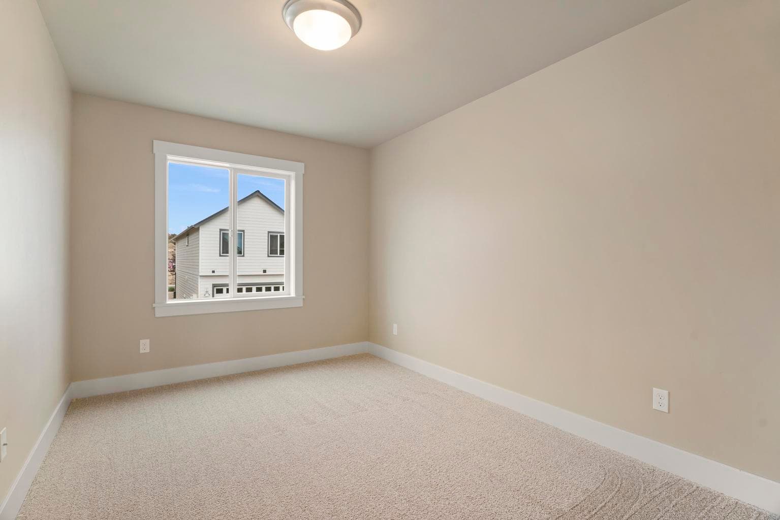 Photo of 4143 SW 39th Street 16 of 26