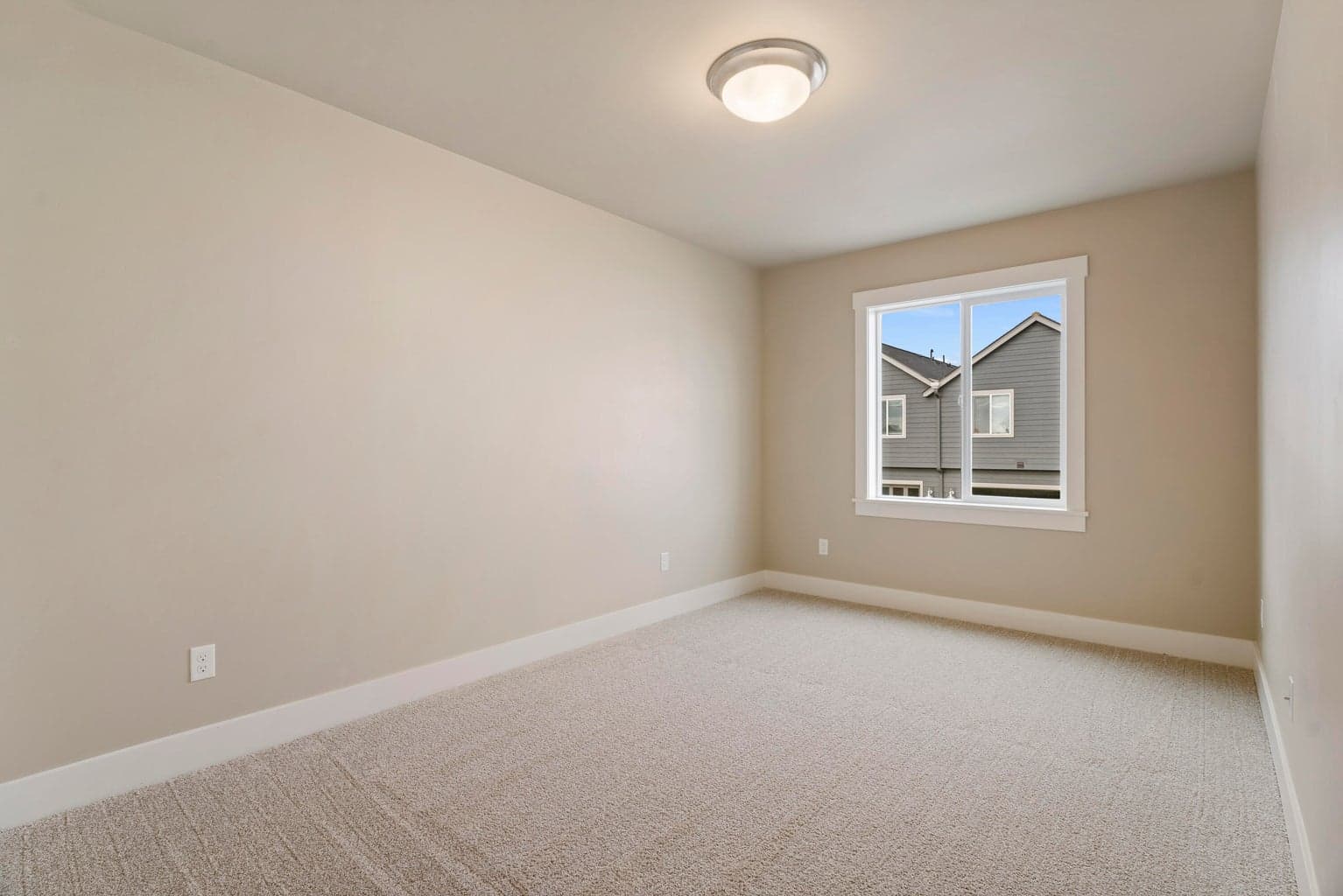 Photo of 4143 SW 39th Street 18 of 26