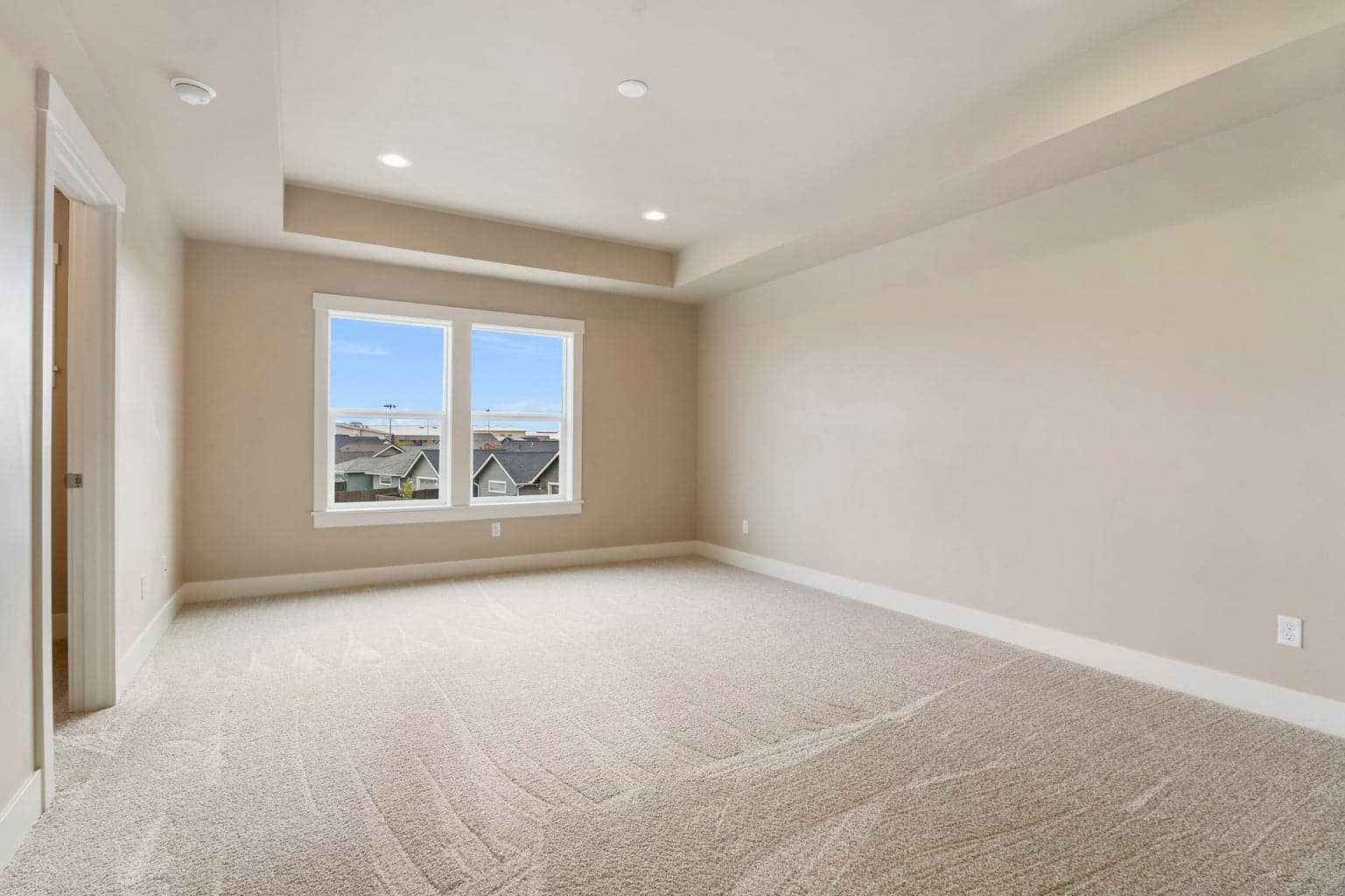 Photo of 4143 SW 39th Street 11 of 26