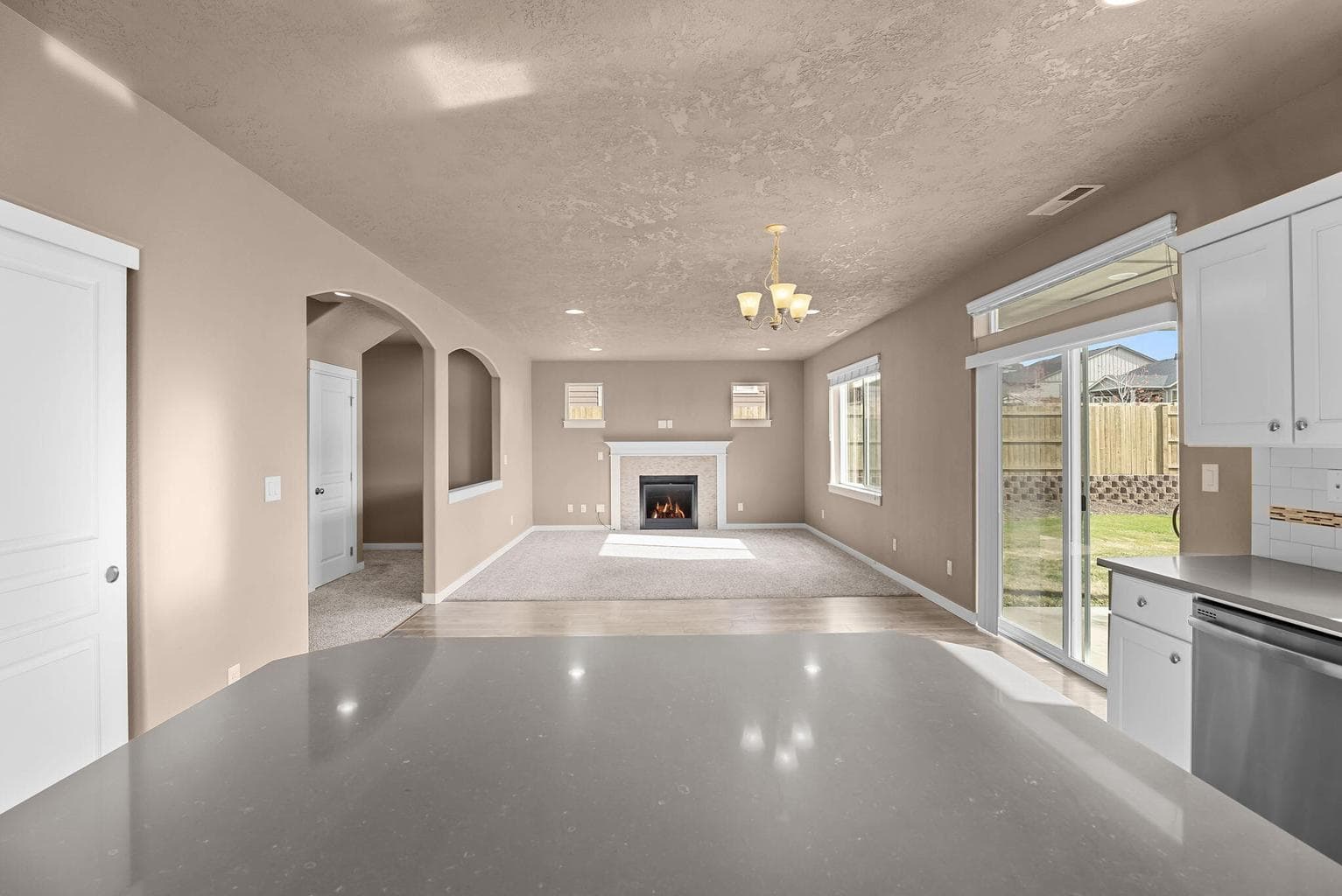 Photo of 4664 SW Volcano View Way 11 of 36