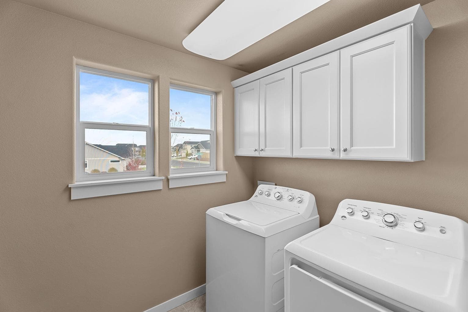 Photo of 4664 SW Volcano View Way 25 of 36