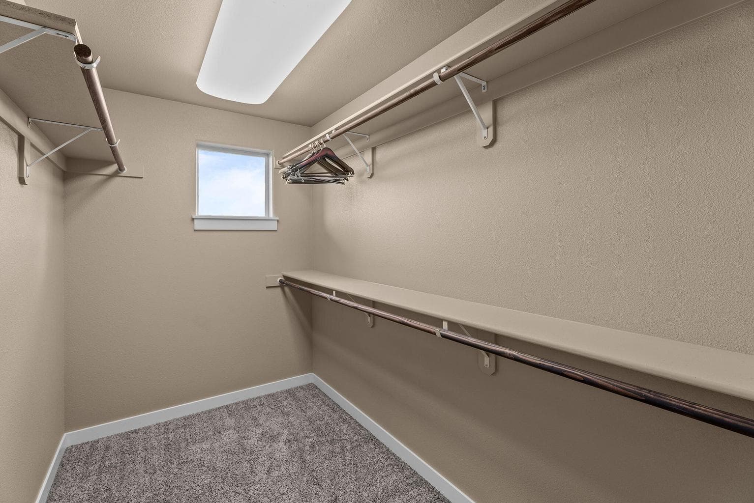 Photo of 4664 SW Volcano View Way 19 of 36