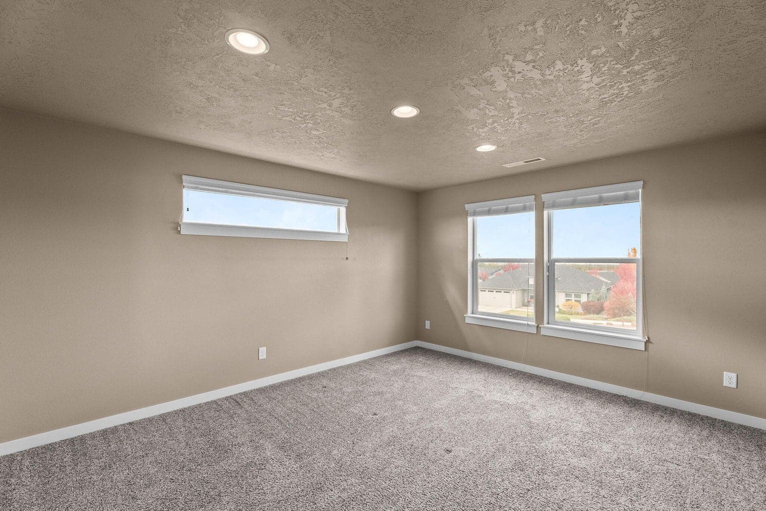 Photo of 4664 SW Volcano View Way 20 of 36