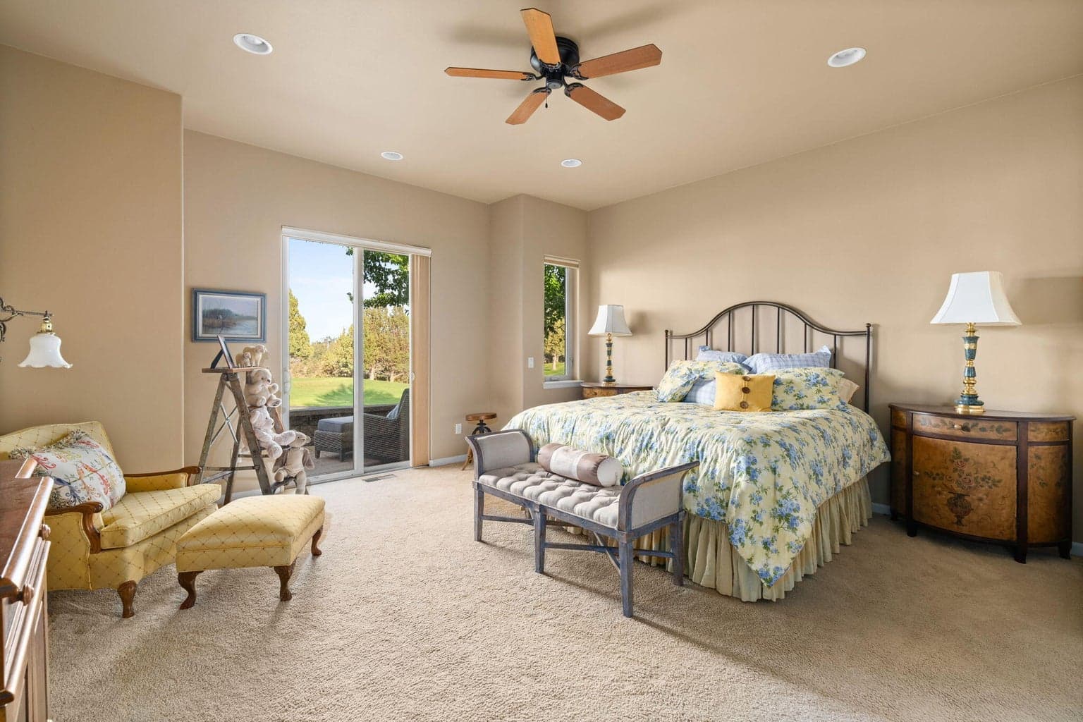 Photo of 500 Victoria Falls Drive 18 of 43