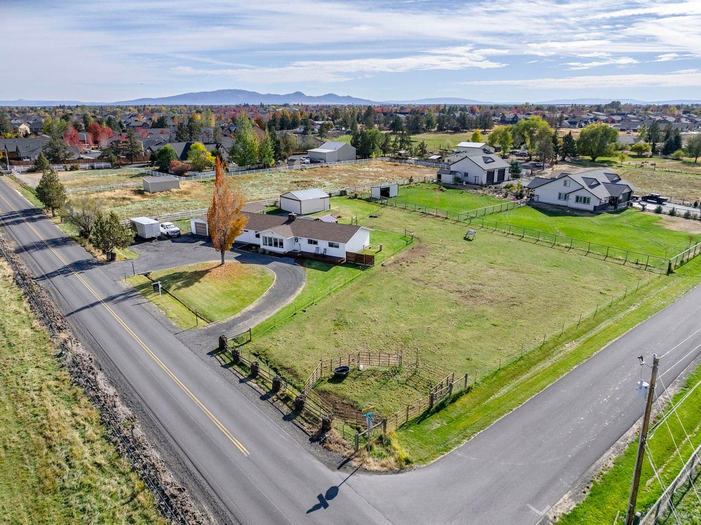 Photo of 3180 Hemlock 4 of 58