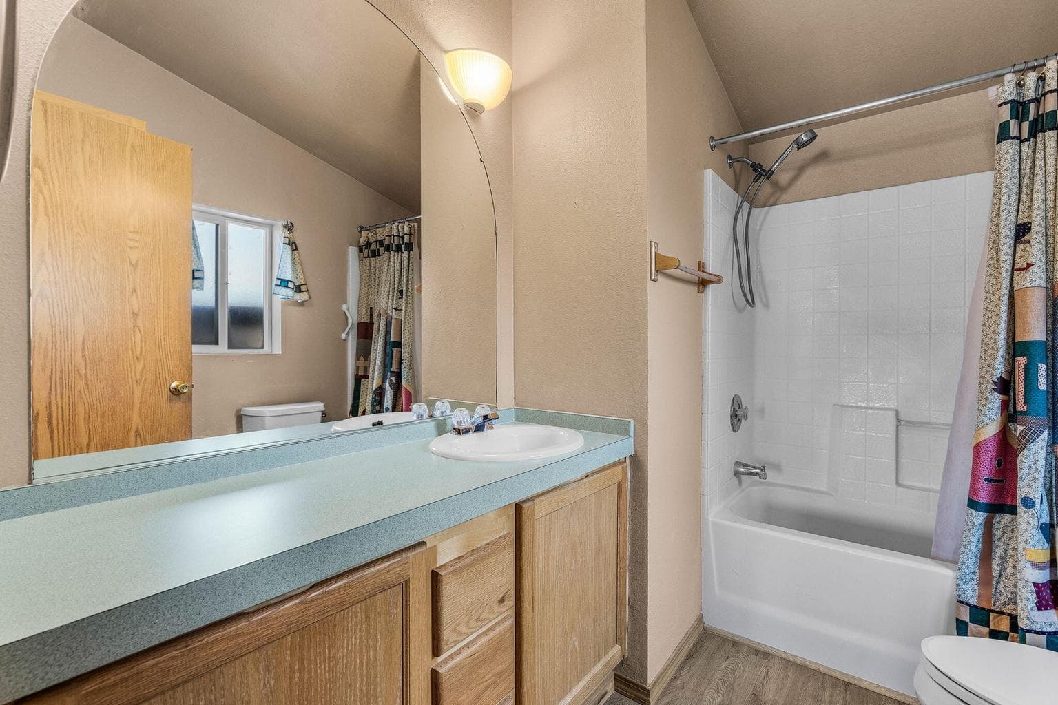 Photo of 1253 SW Currant Road 12 of 21