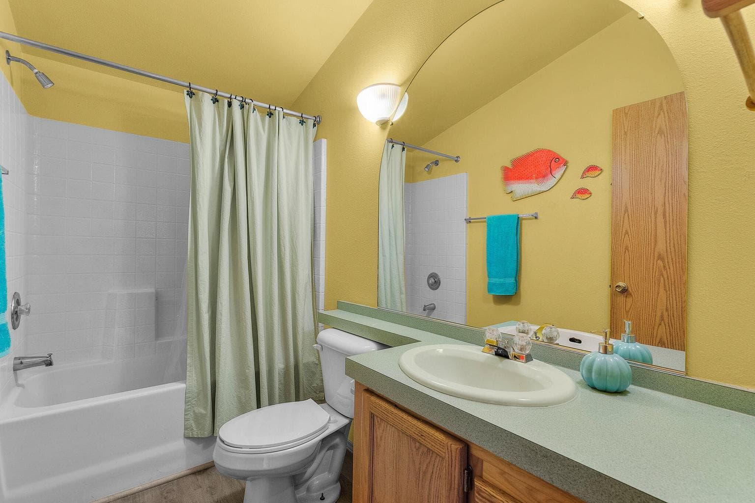Photo of 1253 SW Currant Road 14 of 21