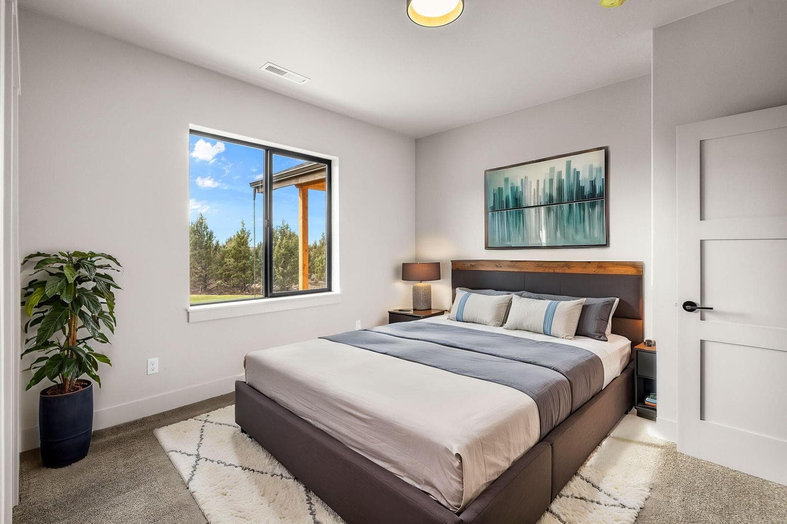 Photo of 6823 SE Madison Avenue 22 of 30
