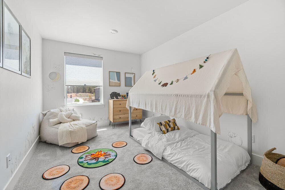 Virtually staged photo of like-kind home. Some options may vary.