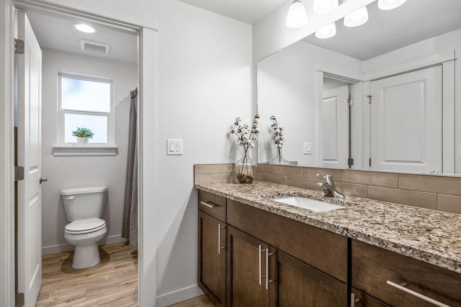 Photo of 640 NW Xavier Street 22 of 22