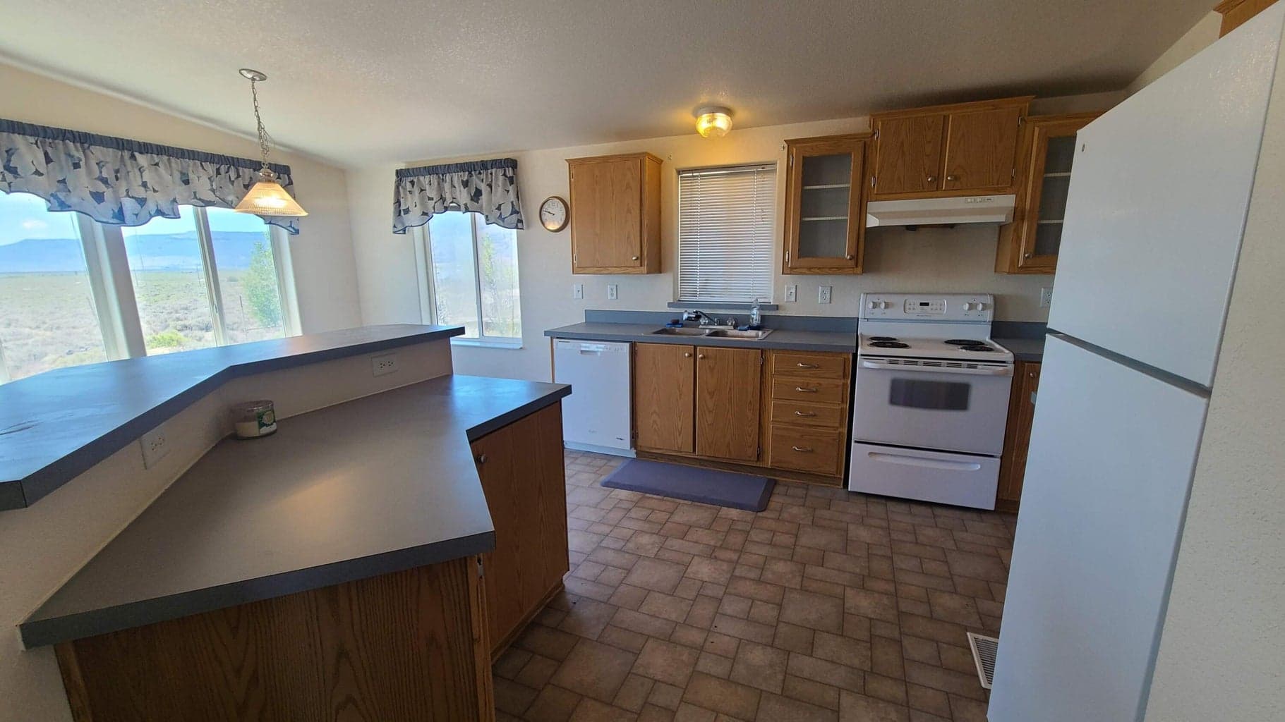 Photo of 84940 Carlon 4 of 25