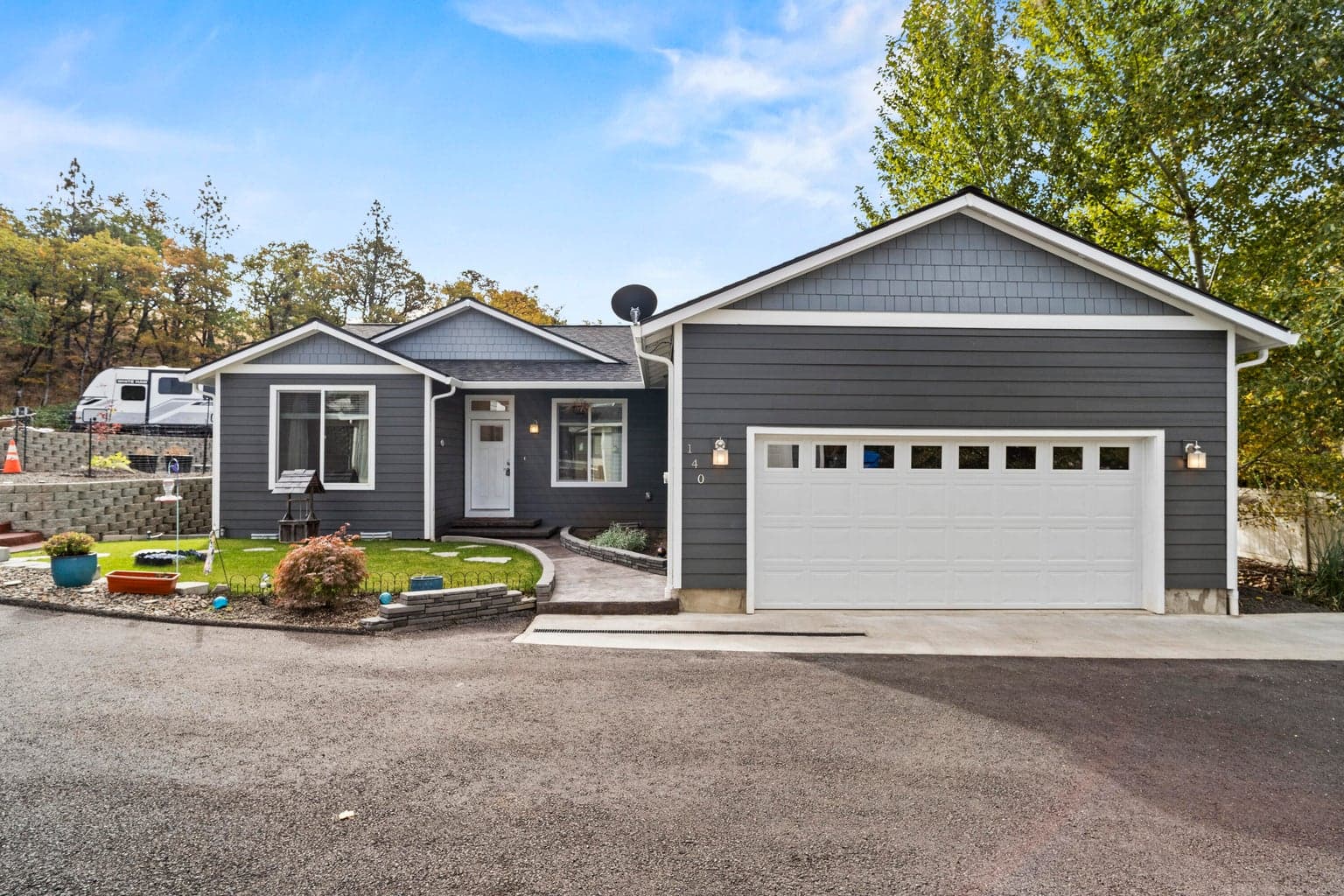 140 Linda, Shady Cove, 97539
