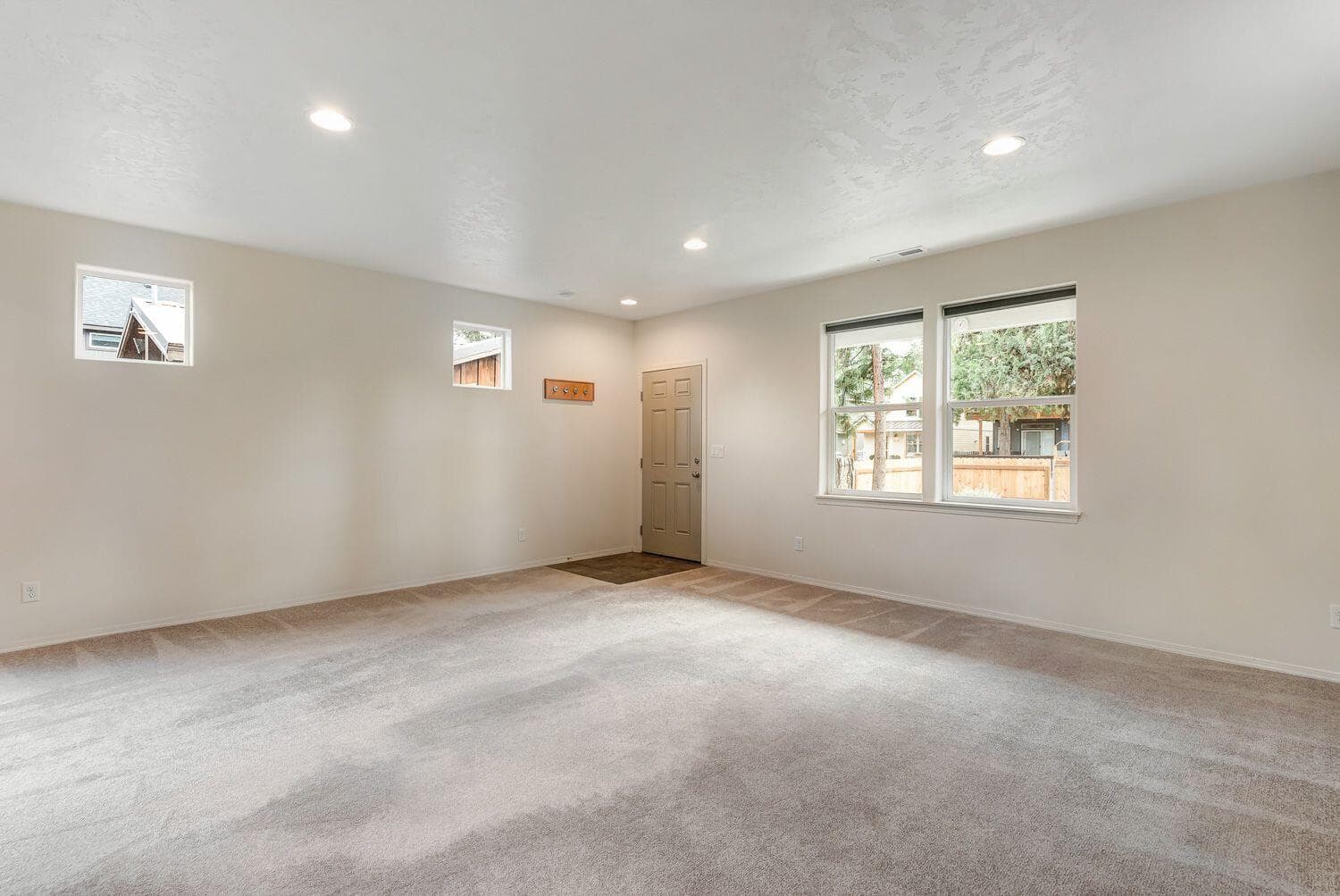 Photo of 356 Jefferson 5 of 22