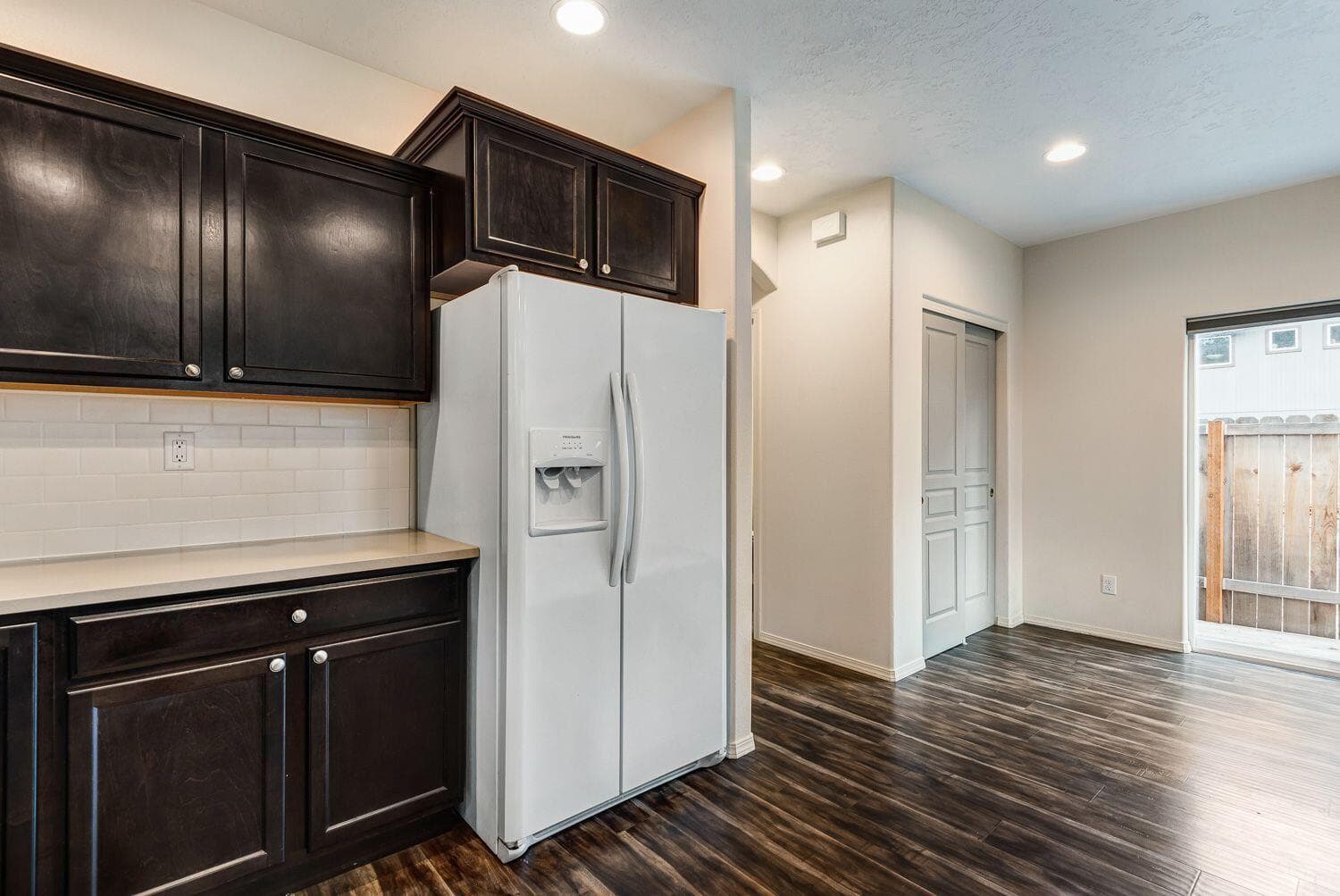 Photo of 356 W Jefferson Avenue 10 of 22