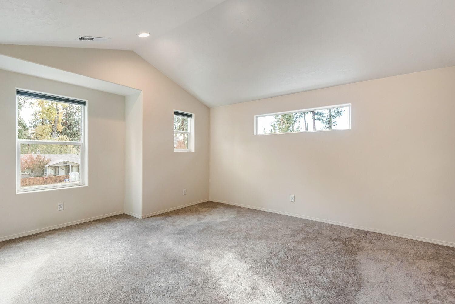 Photo of 356 W Jefferson Avenue 15 of 22