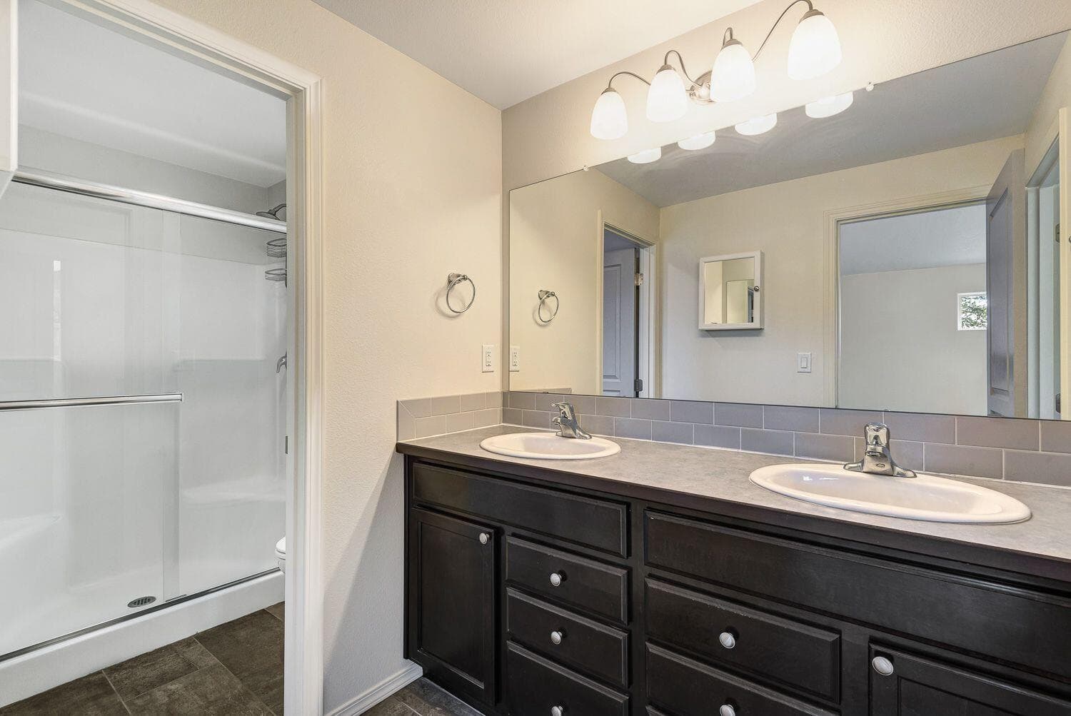 Photo of 356 W Jefferson Avenue 17 of 22
