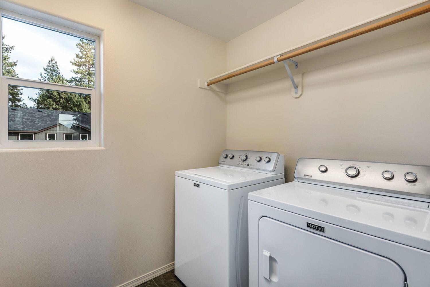 Photo of 356 W Jefferson Avenue 22 of 22